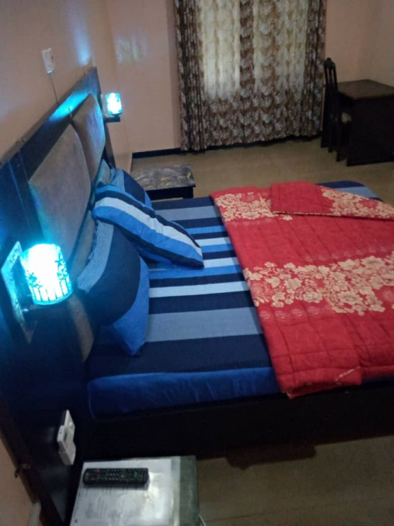 Syrupy Hotel