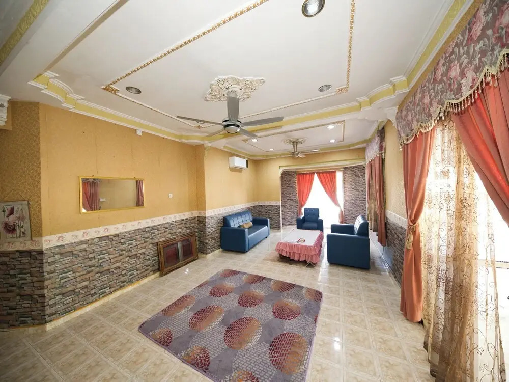 OYO 90990 Sri Tempurung Homestay