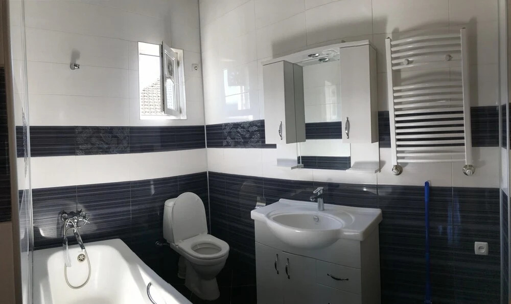Bajo Guest House