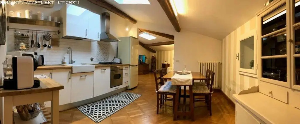 Romantic and Charming Apartments