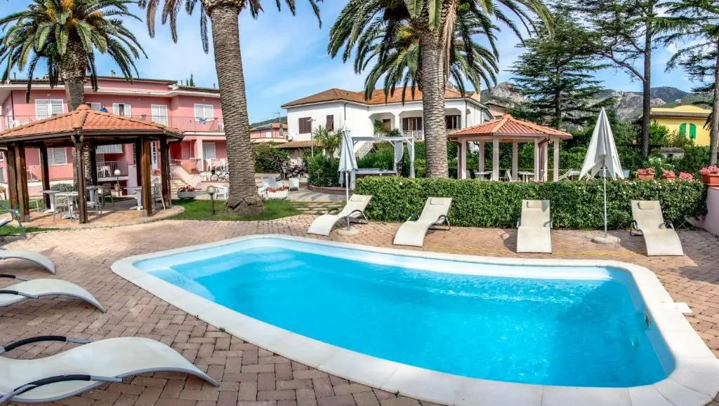 Hotel Villa Rosa