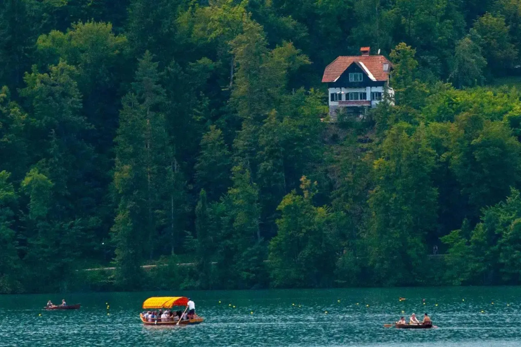 Lake View House Sovica