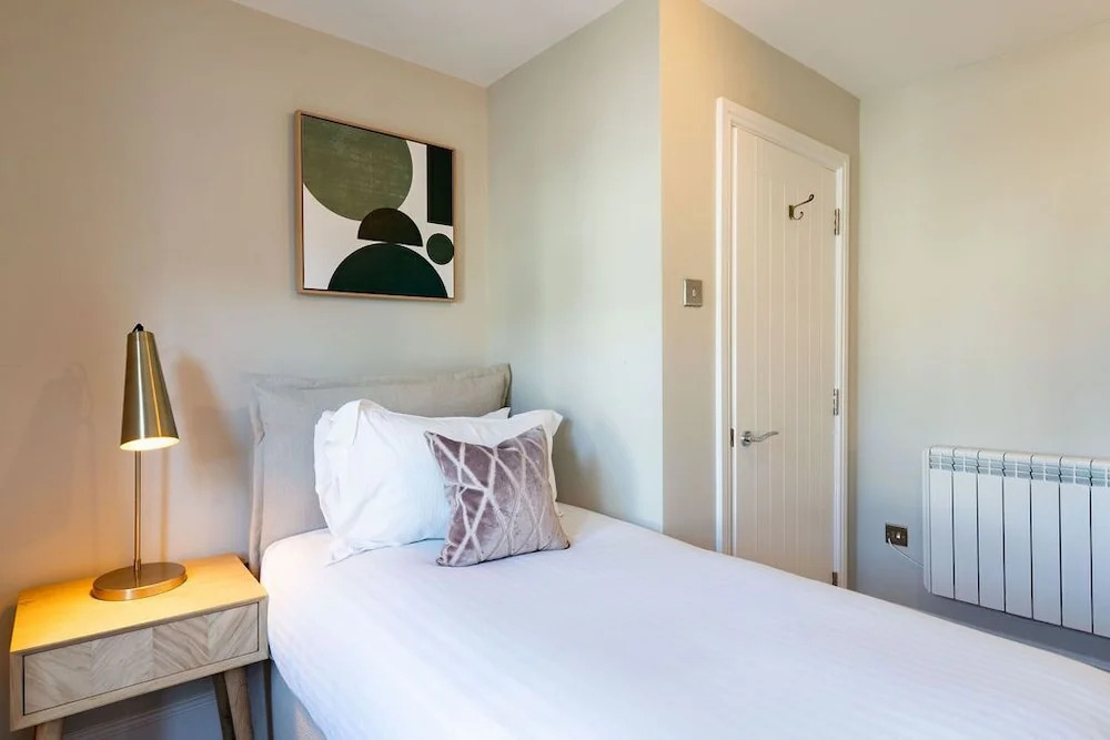YourApartment - Wellington Place
