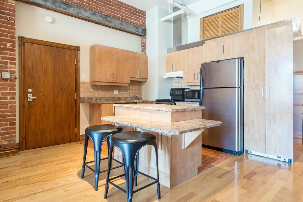 Intimate Plateau Suites by Sonder
