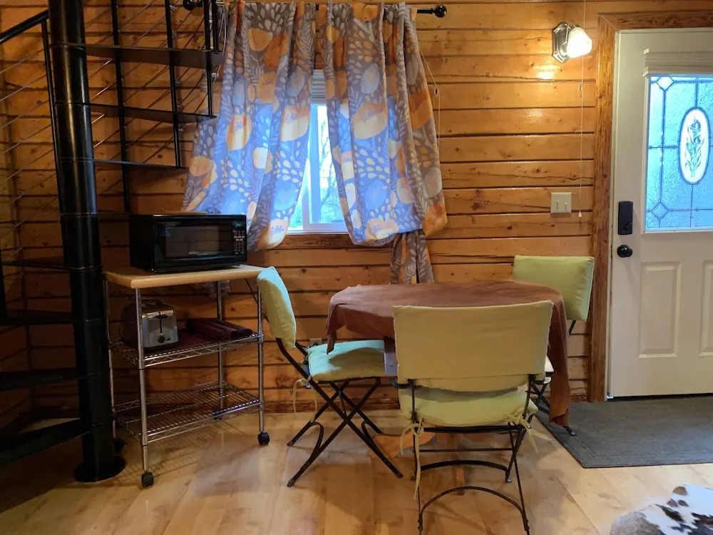 Joy's Kenai River Cabins