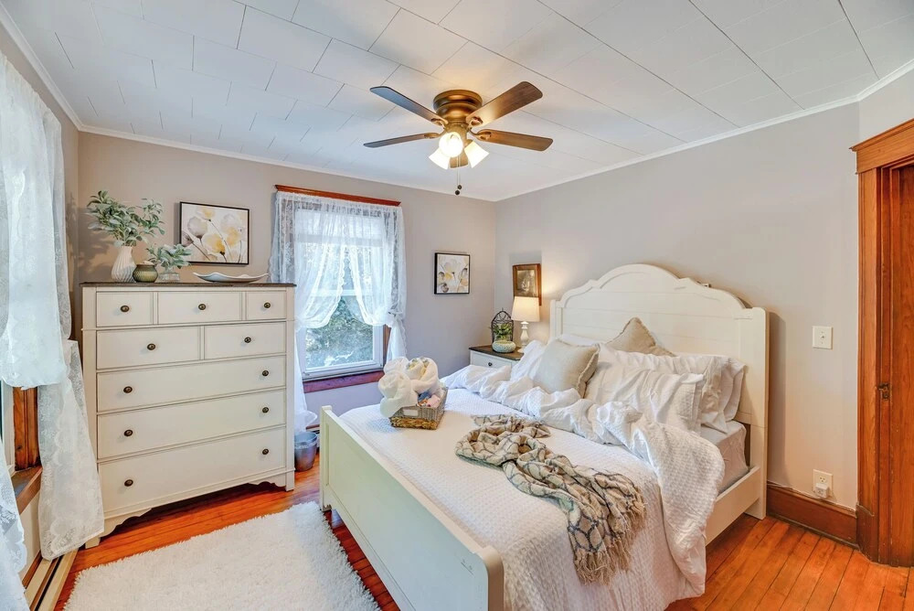 Lovely Hammondsport Home, Walk to Keuka Lake!