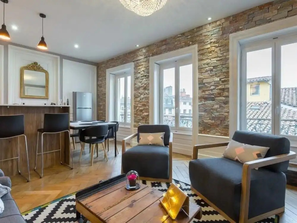 Host Inn Lyon