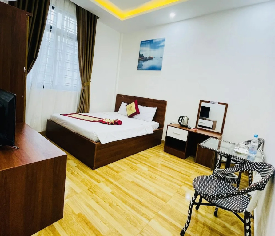 Sapphire HOTEL HUE