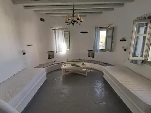Elia Apartments