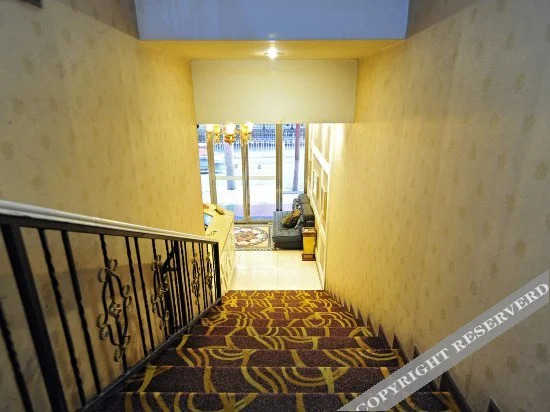 Wutongshu Business Hotel