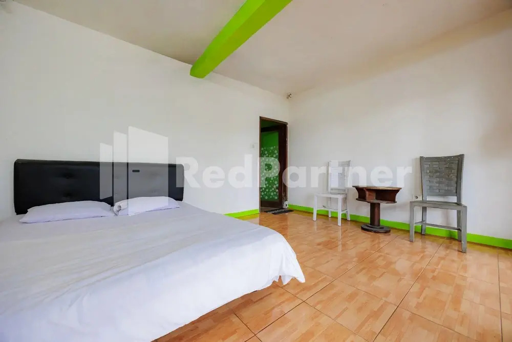 Villa Kampus Near Taman Safari Cisarua Puncak RedPartner