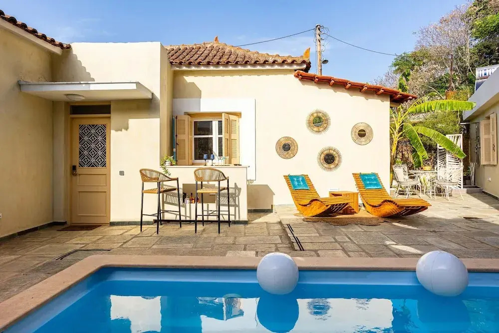 The Secret Garden - Courtyard & Private Pool Villa
