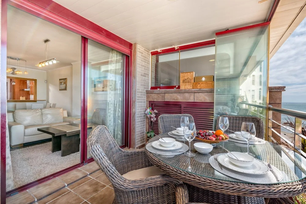 Magnificent 1st Line Beach Condo, Panoramic Sea Views
