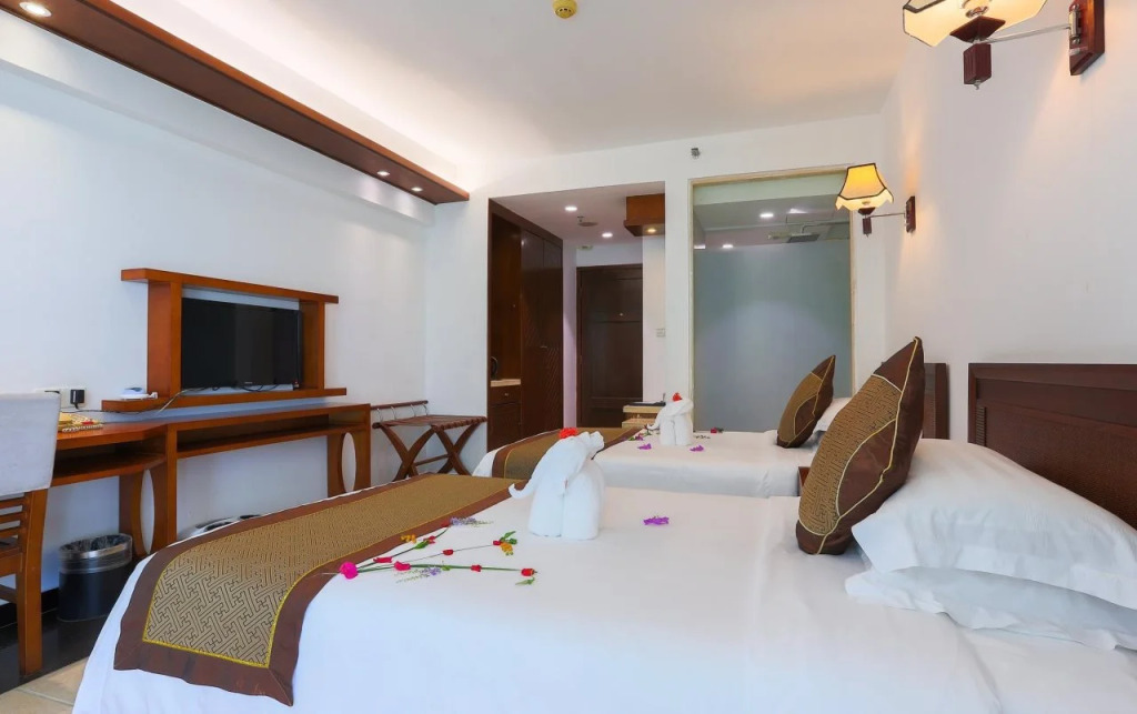 Haiyue Bay Holiday Hotel