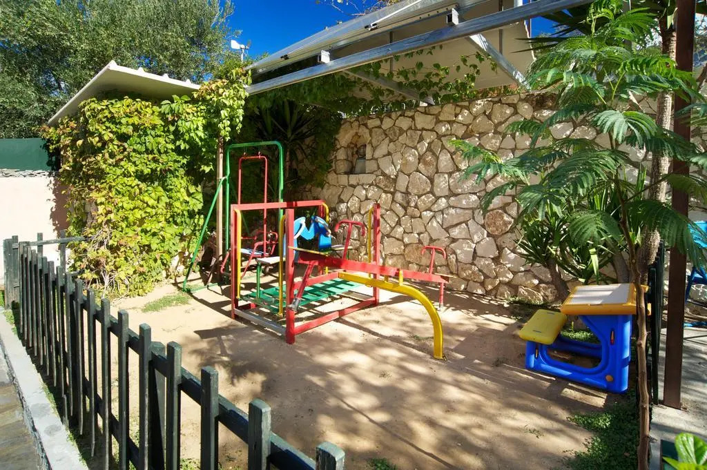 Nostos Studios & Apartments