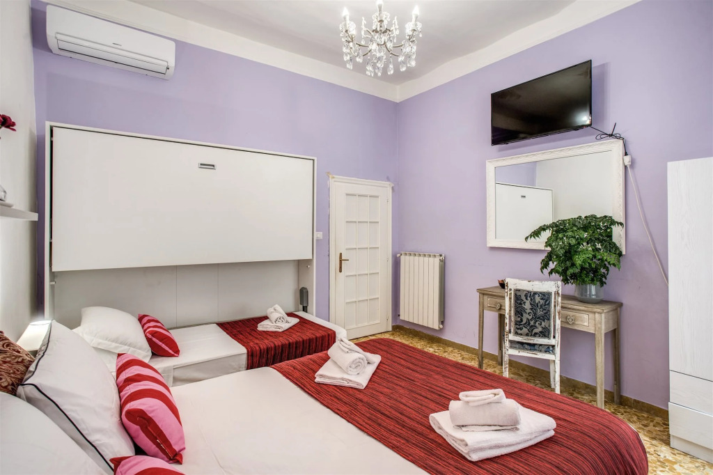 ROYAL VATICAN SUITES