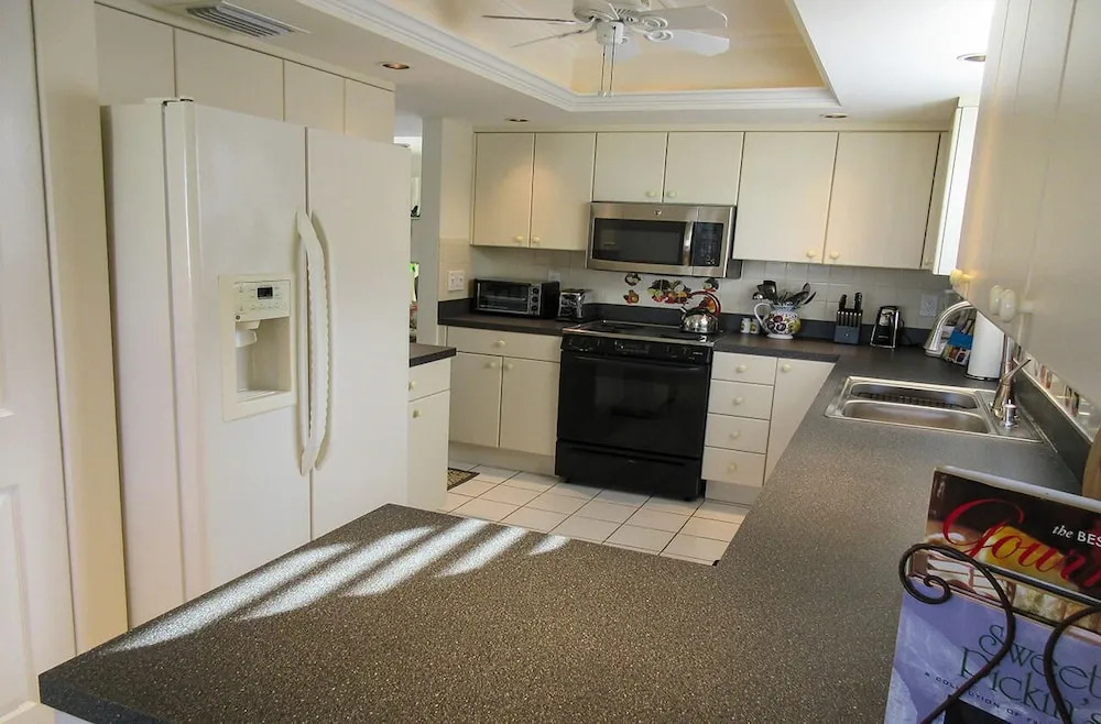 Carlos Pointe PH2 - 3 Br Condo