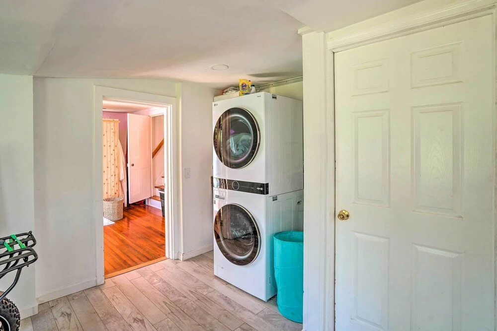 Eclectic Troy Home w/ Hot Tub - Pet Friendly!