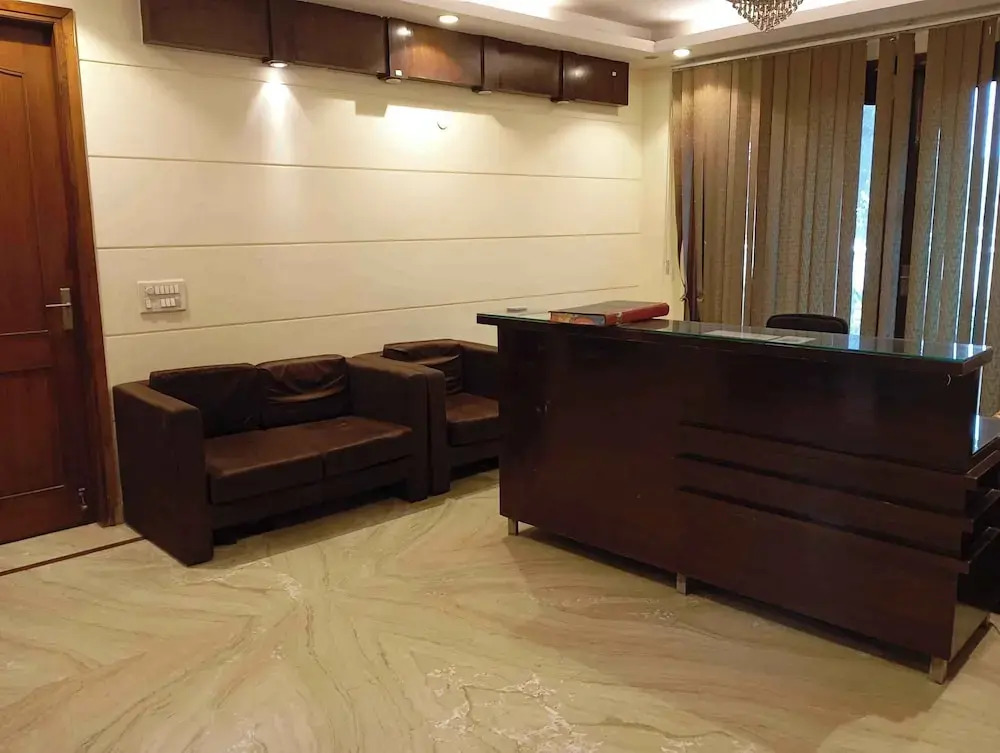 Hotel Royal India - South City 1