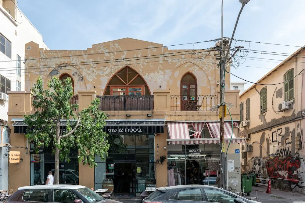 Stylish flat at Rothschild boulevard