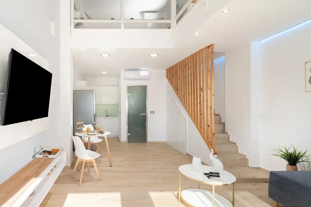 La Luna Suites