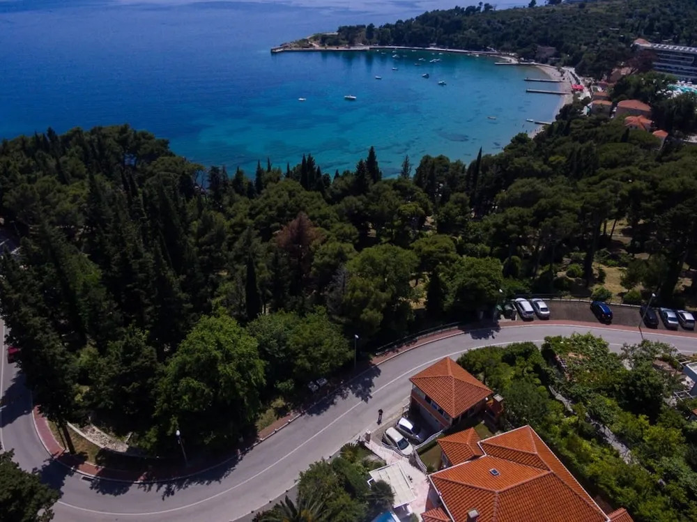 Villa With 4 Bedrooms in Mlini, With Wonderful sea View, Private Pool,