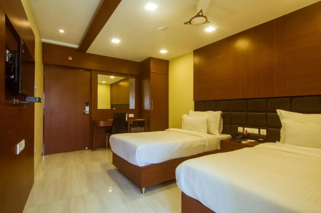 Hotel Sawood International