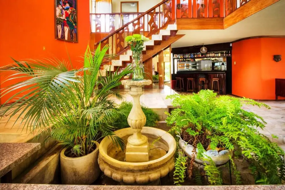 Golden Mar Hostal