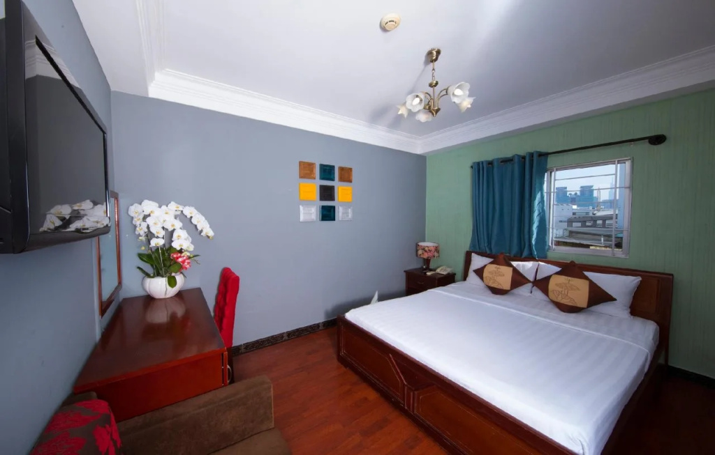 Good Vibes Central Hotel