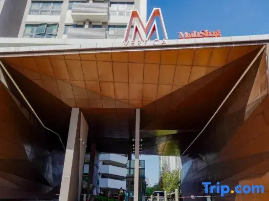 KL Modern Family Suites • 3–4BR • Walk to MRT/Mall • Infinity Pool