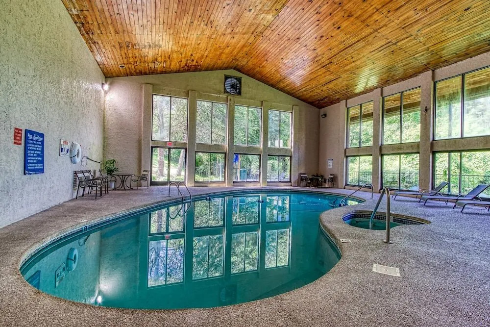 Pinecrest Townhomes