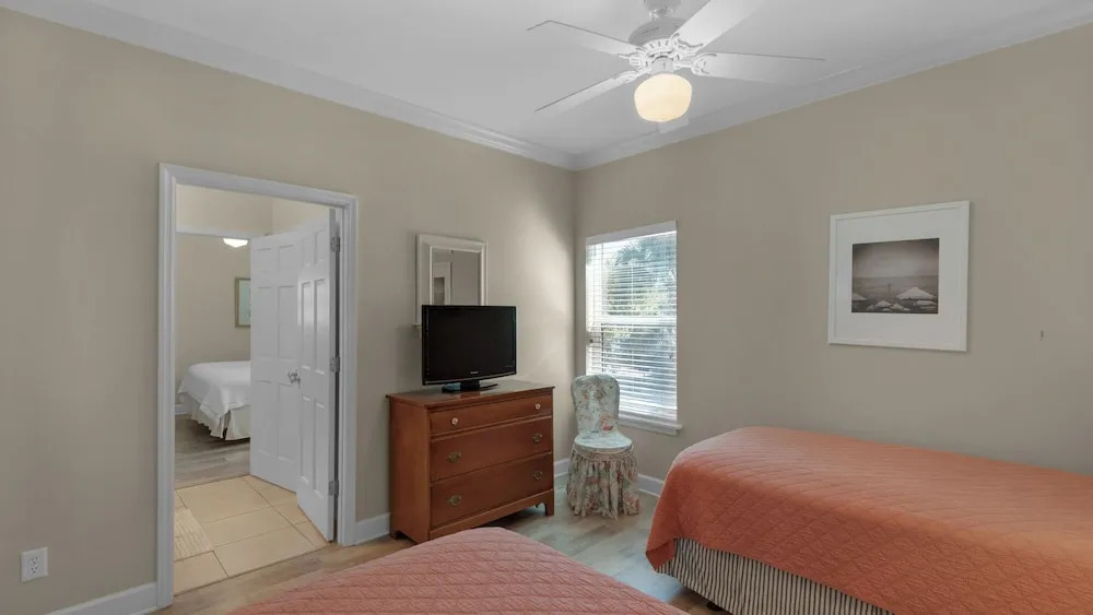 Gulf Front in Seagrove - Amazing Views - Easy Beach Access, Pool