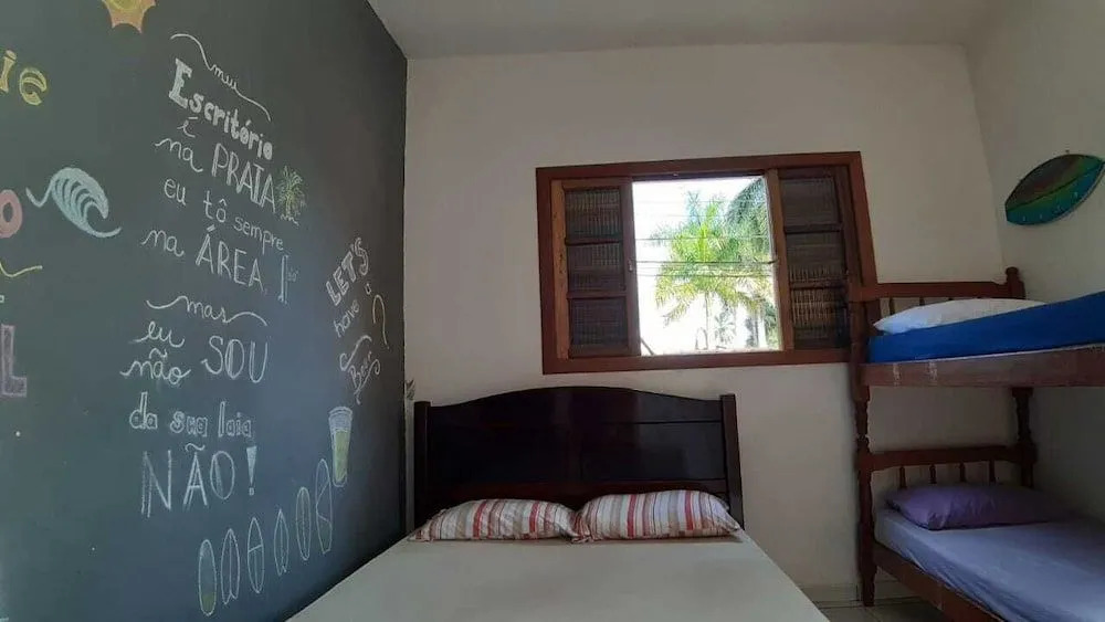 Pé de Serra Pub Hostel