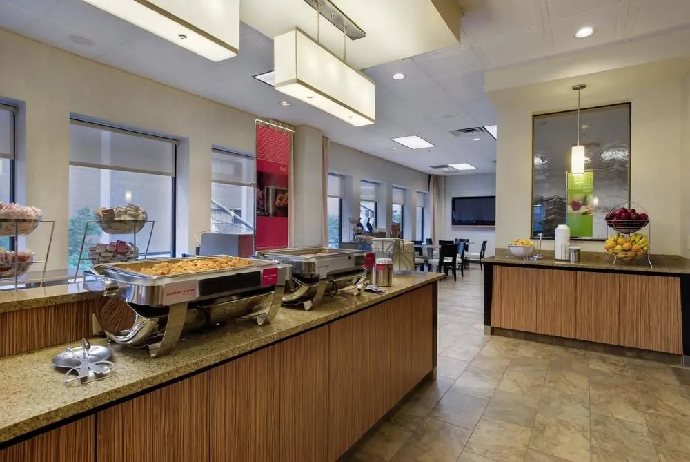 Hampton Inn & Suites Chicago-Downtown