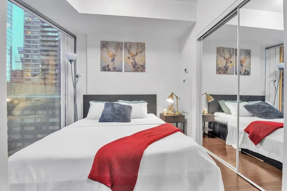 York Street Suites Toronto