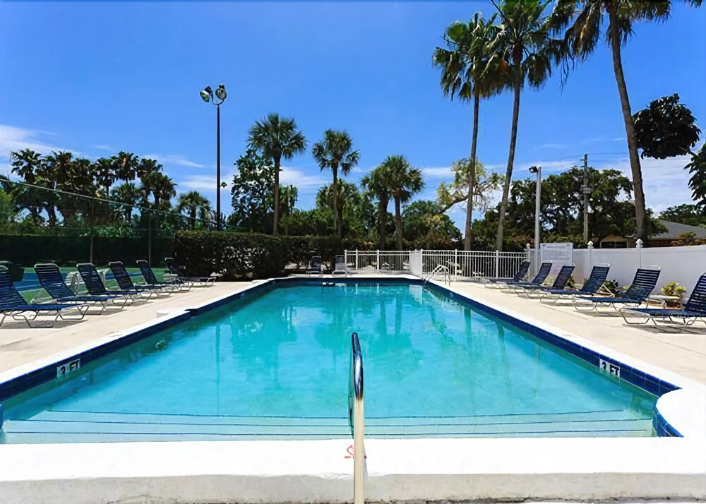Gulf and Bay Club Bayside 1226 - Two Bedroom Condo