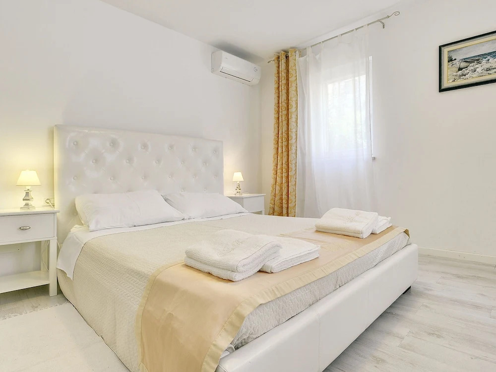 Villa in Pula with Private Swimming Pool