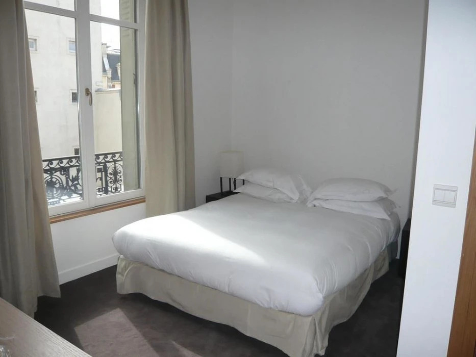 Bridgestreet Deluxe Residence Apartments