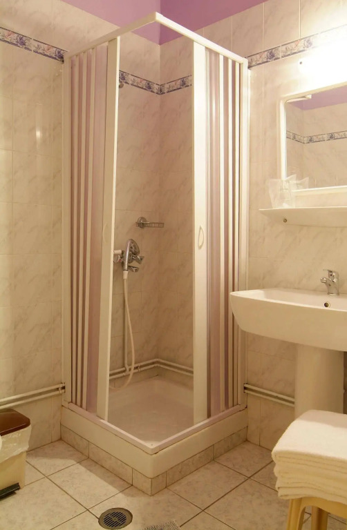 Hotel Varonos