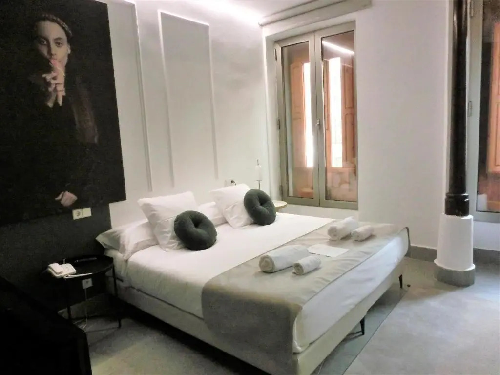 Les Monges Palace Boutique