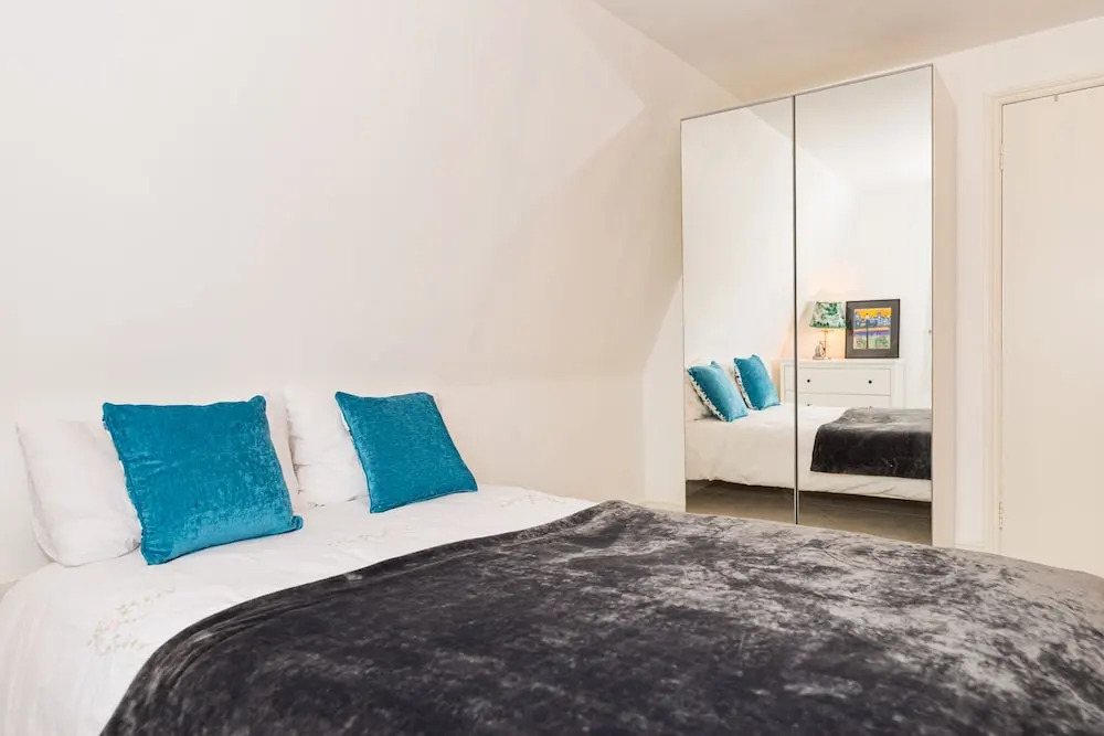 Central Richmond Studio