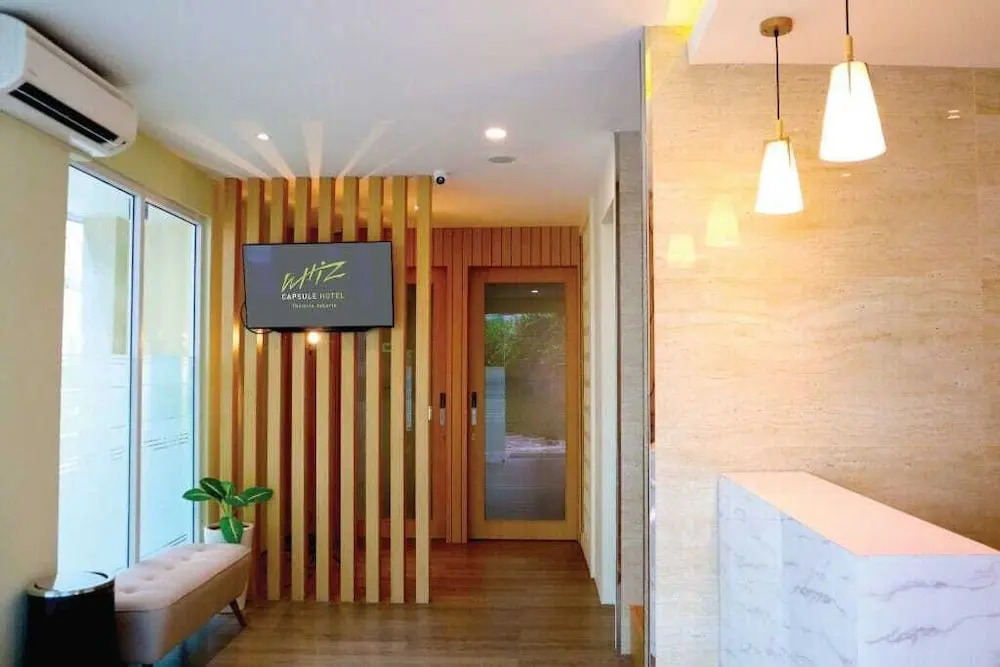 Whiz Capsule Hotel Thamrin Jakarta