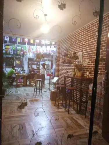Yanlaixing Guesthouse