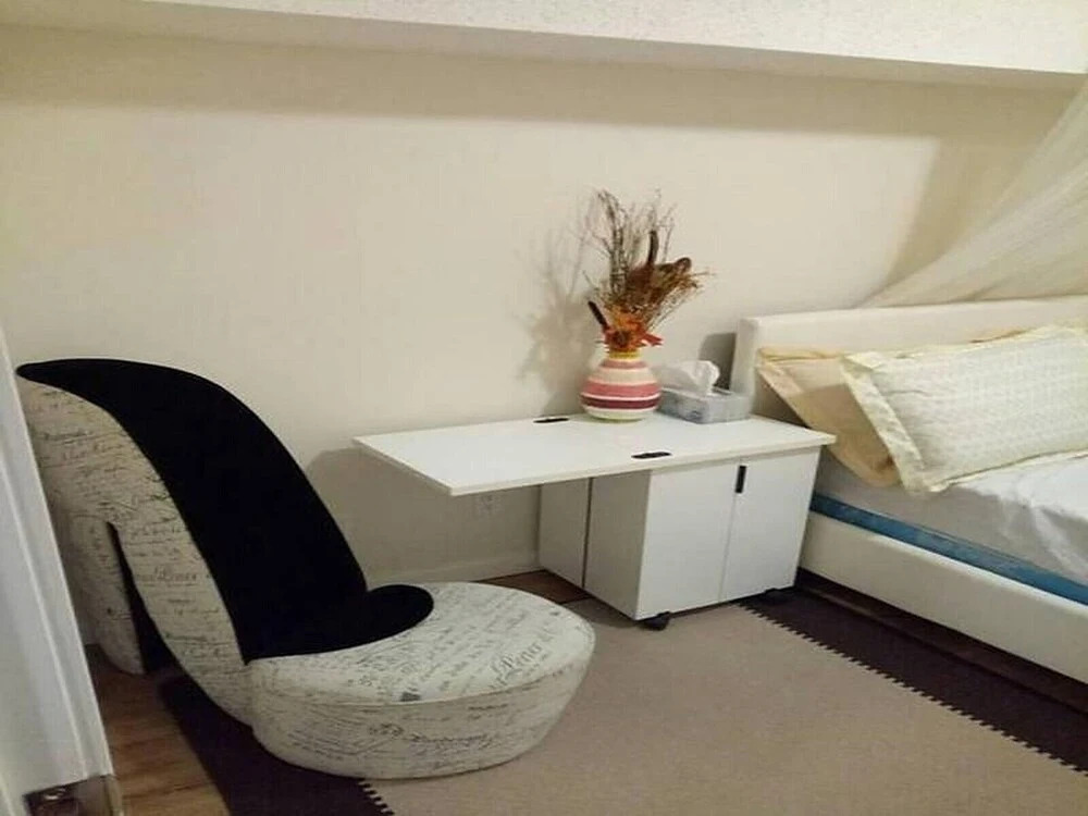 Beautiful Furnished Basement Suite In Airdrie