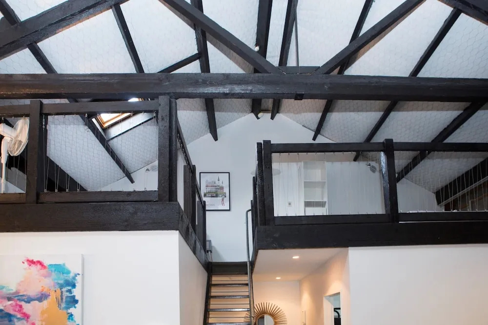 Gorgeous Five Bed Apartment in the City