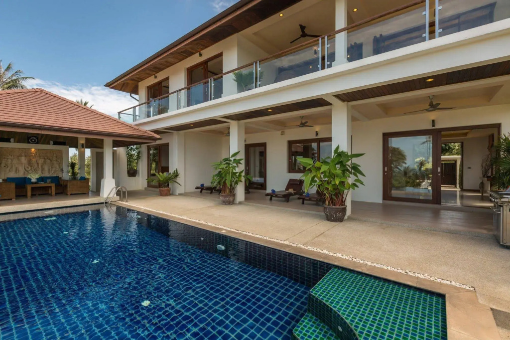 Peerapat Villa