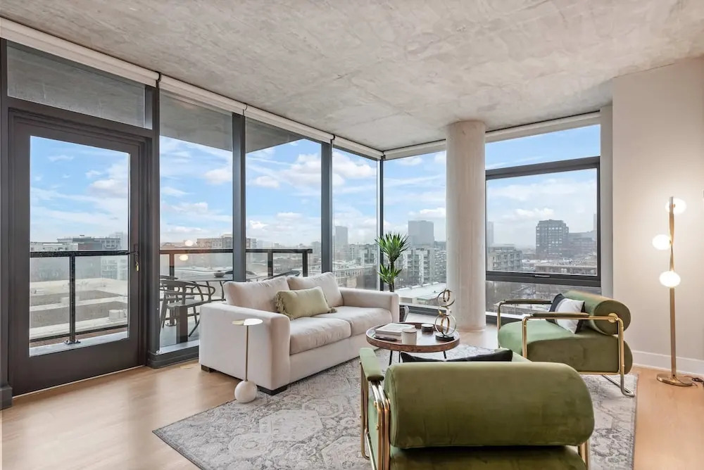 West Loop Group Hub 3 Modern 2BR Apartments
