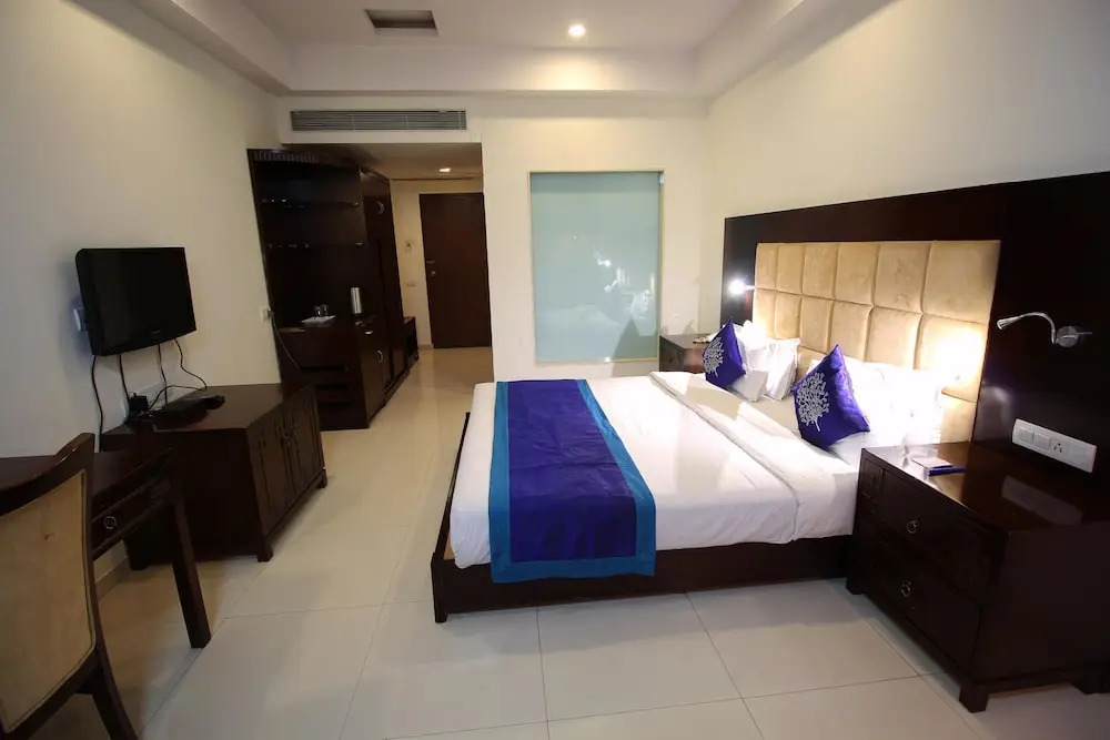 OYO 1821 Aarya Grand Hotel and Resort