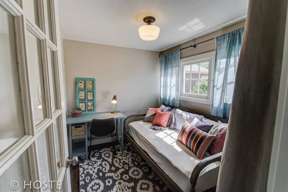 1910 Mountain View, Fire pit + Roof Deck, Downtown
