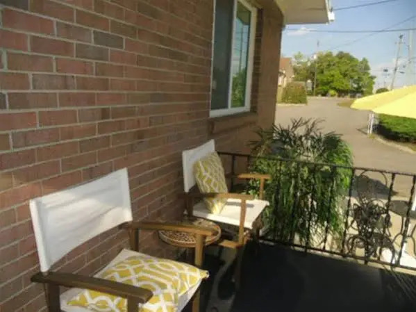 Batavia Suites
